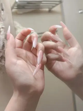 ネイル FanFan 長さ出し専門のネイルデザイン