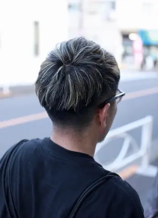 ショート カラー メンズ 大西 カズマのヘアスタイル