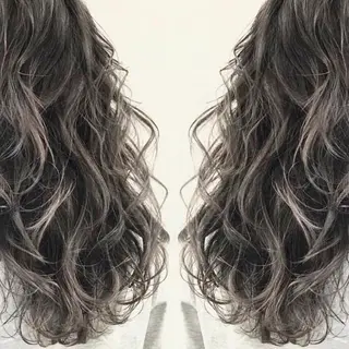 ロング カラー パーマ ヘアアレンジ tocca所属・毎月通える価格♪ 杉本真基のヘアスタイル