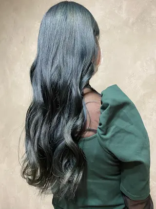 ロング カラー ハイトーンカラー 🦋yuri🦋のヘアスタイル