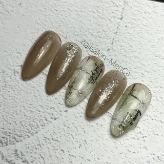 ネイル 江崎 景子のネイルデザイン