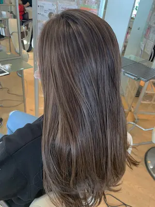 ロング カラー MIA 菅原のヘアスタイル