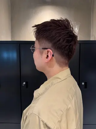 カラー メンズ 岡田 渚のヘアスタイル