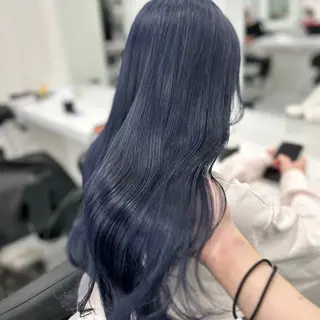 セミロング 大人っぽ透明感暗髪 🤍shio🤍のヘアスタイル