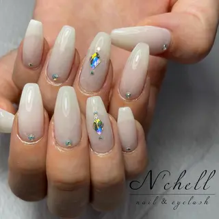 ネイル Nailist Aoiのネイルデザイン