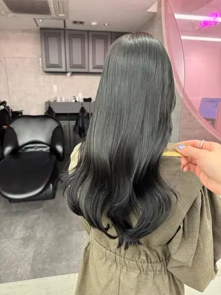 ロング カラー 髪質改善 山口蒼太のヘアスタイル