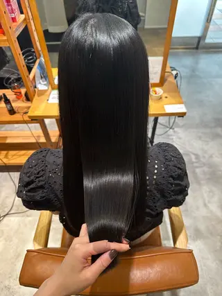 ロング カラー 阪本 愛実のヘアスタイル
