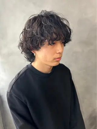 ショート パーマ メンズ 長谷川 啓吾のヘアスタイル