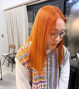 ロング ブリーチなしダブルカ ラー🩶manamiのヘアスタイル