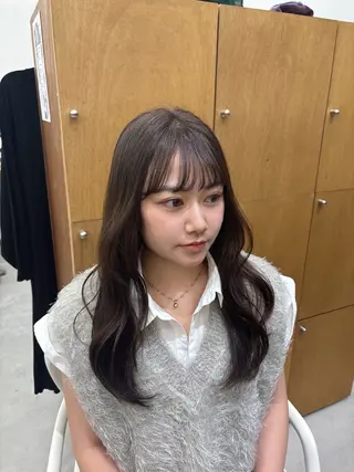 セミロング 秦 桃花のヘアスタイル