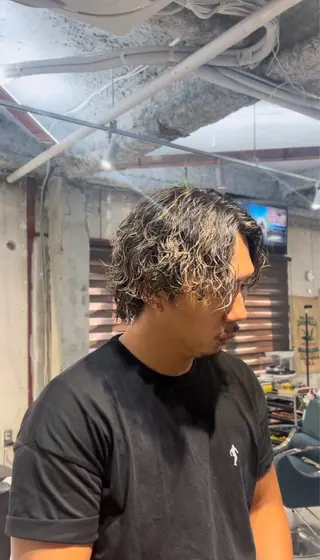 パーマ メンズ NAOKI /海外風のヘアスタイル