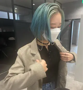 ショート カラー MIES amane(アマネ)のヘアスタイル