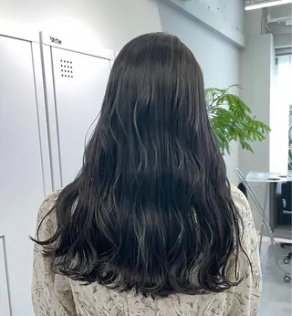 ロング カラー piLLon/ RYUKAのヘアスタイル