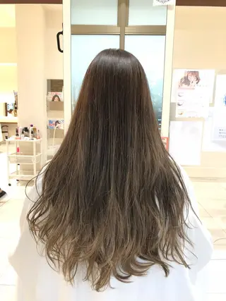 ロング 福元 保雄のヘアスタイル