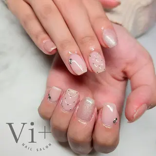 ネイル Nail salon Vi+のネイルデザイン