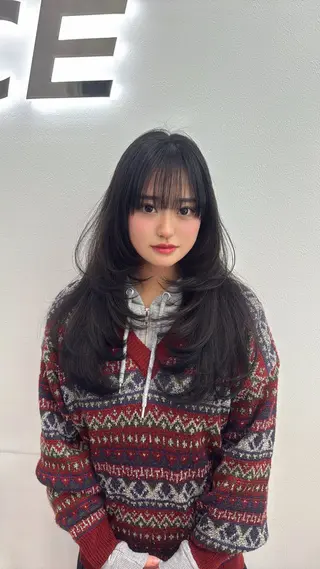 セミロング カラー 🎀愛されgirly ヘア🫧Ayakaのヘアスタイル