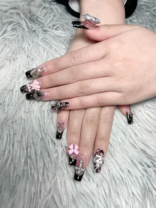 ネイル シェヌネイル JURAのネイルデザイン