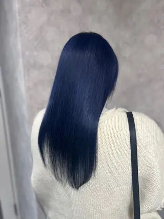 セミロング カラー 寒色アイドルカラー JUNOチナツのヘアスタイル