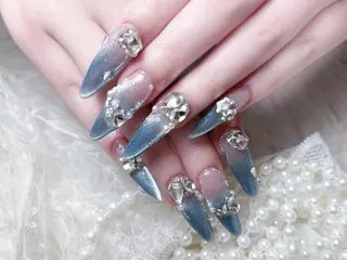 ネイル 🎀Seina 🧚🏻♀️のネイルデザイン