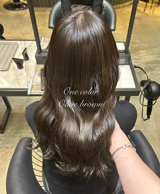 ロング 笑　璃  🎀／ ワンカラー／縮毛矯正のヘアスタイル