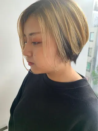 ショート nuu所属・💜ショート💜 ウルフ、ボブ二色亜美のヘアスタイル