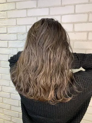 セミロング カラー she2.shinjuku所属・顧客様専用予約 新規予約不可のヘアスタイル