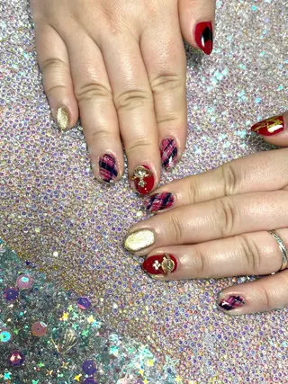 ネイル Nail&Spa SeaGlass所属・SeaGlass tomoのネイルデザイン