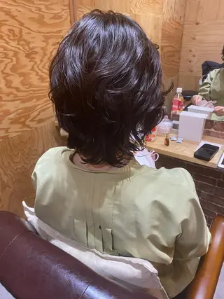 ミディアム パーマ 大人かわいい×艶髪 🤍塩川のヘアスタイル