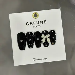 ネイル CAFUNÉ tokyo所属・☾ ໋CAFUNE yuki︎︎𓂃⟡のネイルデザイン