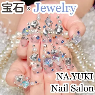 ネイル Bella 💫のネイルデザイン