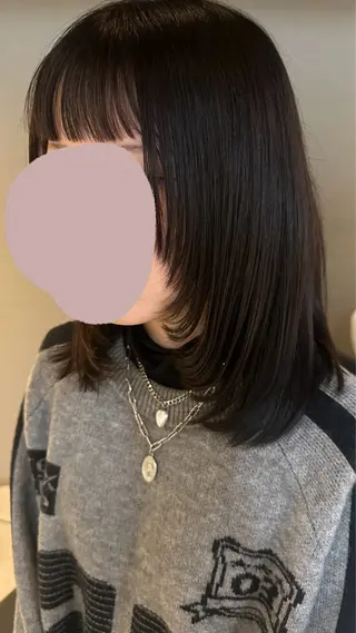 ミディアム ボブ、小顔レイヤー 暖色カラーほのか🍒のヘアスタイル