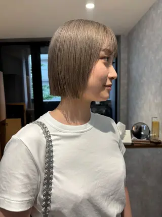 ショート 🌐NATSUMI 🌐【寒色カラー】のヘアスタイル