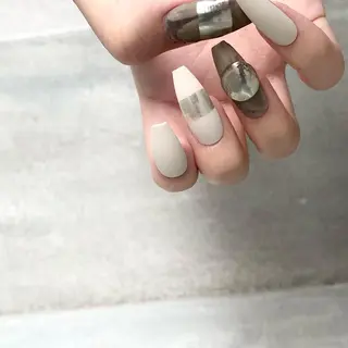 ネイル Ray. ／綺麗目ニュアンスのネイルデザイン