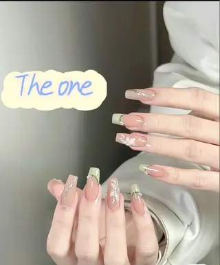 ネイル Theone栄店 赤松のネイルデザイン