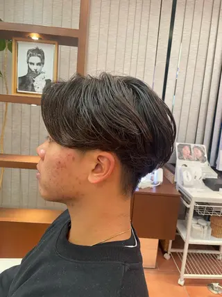 ショート パーマ メンズ 三澤 廉のヘアスタイル