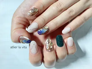 ネイル atelier la vita所属・lavita. mimuraのネイルデザイン