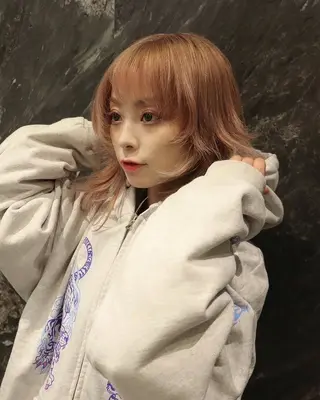 ミディアム カラー レイヤーカット /ハイトーンchaoのヘアスタイル