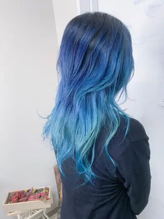 セミロング カラー BOX mico.のヘアスタイル