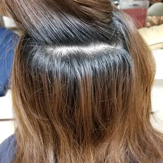 セミロング カラー ラカリテ所属・渋谷 りなのヘアスタイル