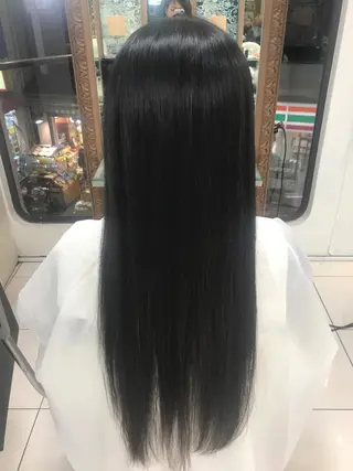 ロング パーマ 米良 志織のヘアスタイル