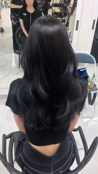 ロング カラー HIMARI/レイヤ ー/透明感カラー🤍のヘアスタイル