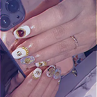 カラー ネイル メンズ アイブロウ キッズ ヘアアレンジ パーマ セミロング 424 nailsのネイルデザイン