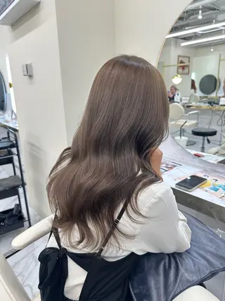 ミディアム 似合わせレイヤーカッ ト🩶瀧本美咲のヘアスタイル