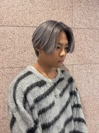 ミディアム 髪質改善＆ハイトーンカラー Cica神戸三宮元町店所属・福田 美波のヘアスタイル