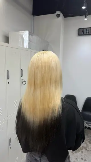 ロング 🌈ハイトーンカラー ⋆˚ʚɞにいな🌈のヘアスタイル