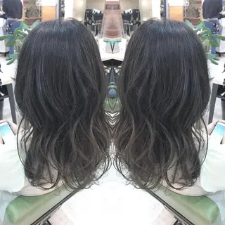 セミロング カラー 青木 茂樹⭐️ 透明感カラーのヘアスタイル