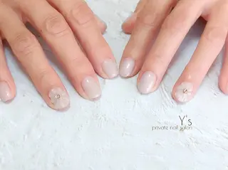 ネイル YUMI NAGAI  のネイルデザイン