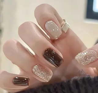 ネイル 高木 維麗絲のネイルデザイン