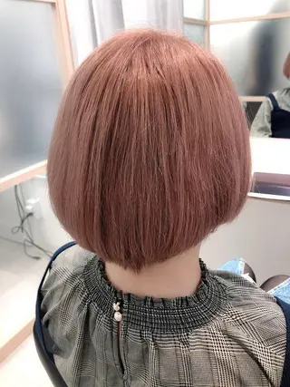 ショート カラー 透明感カラー 山中のヘアスタイル