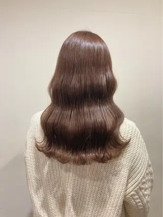 ロング 梅山 美侑のヘアスタイル